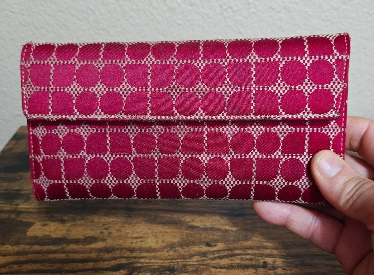2000s Red/Burgundy Kate Spade NY "Noel" Jacquard Flap Wallet - Trinketmania-LV