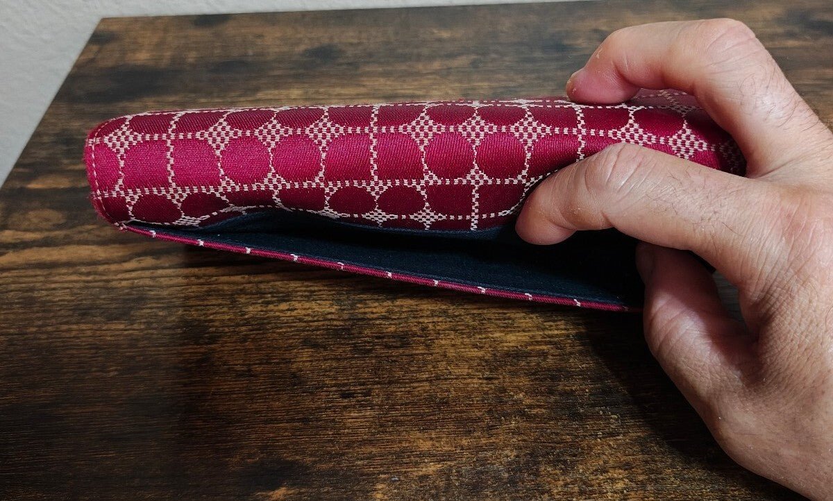 2000s Red/Burgundy Kate Spade NY "Noel" Jacquard Flap Wallet - Trinketmania-LV