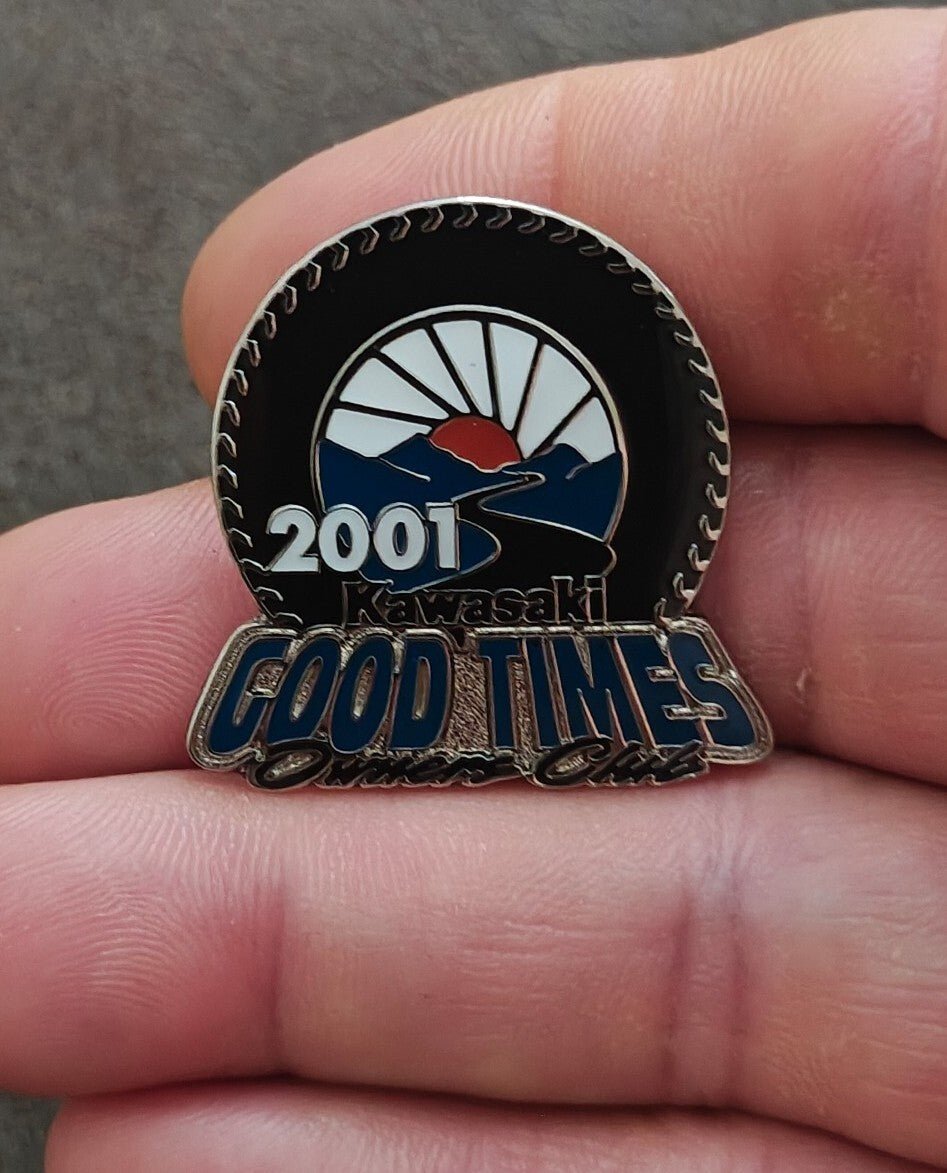 2001 Kawasaki Good Times Owners Club Pin - Trinketmania-LV