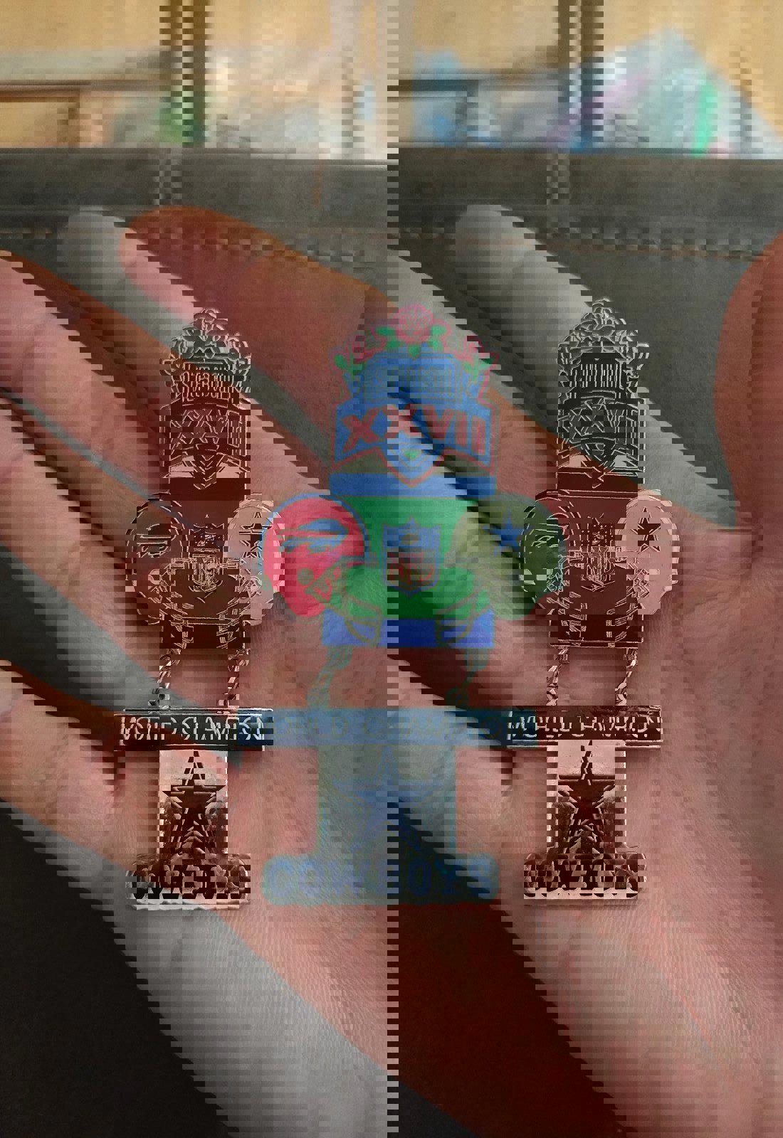 1993 Champion Dallas Cowboys Super Bowl XXVII Commemorative Pin