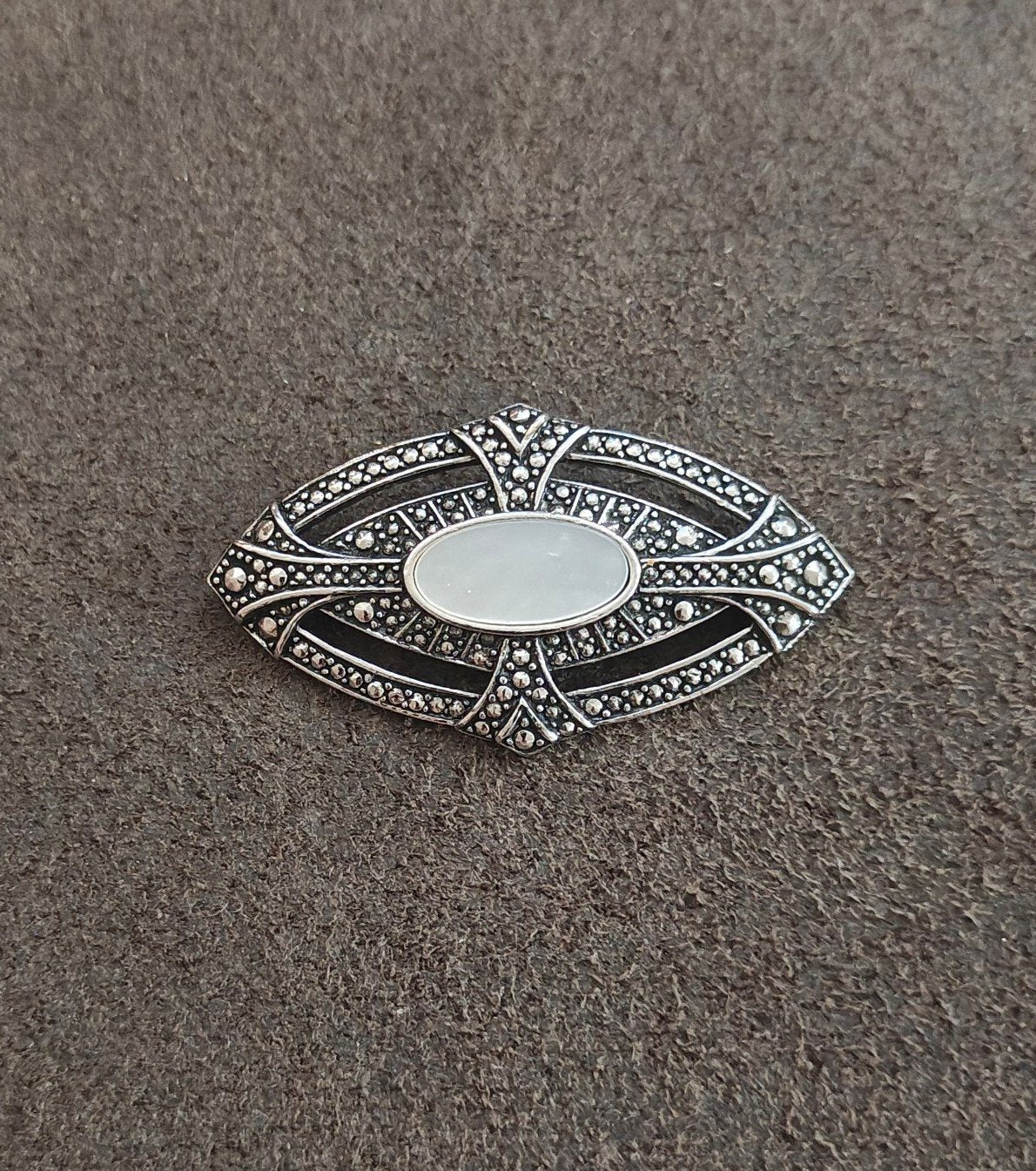 1980s Art Deco Style Marcasite & Mother of Pearl Silver Tone Brooch Pin