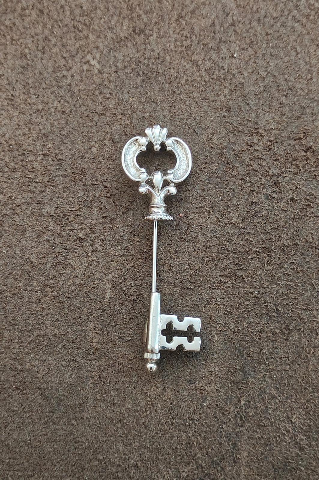 1970s Signed Avon Skeleton Key Stick Pin