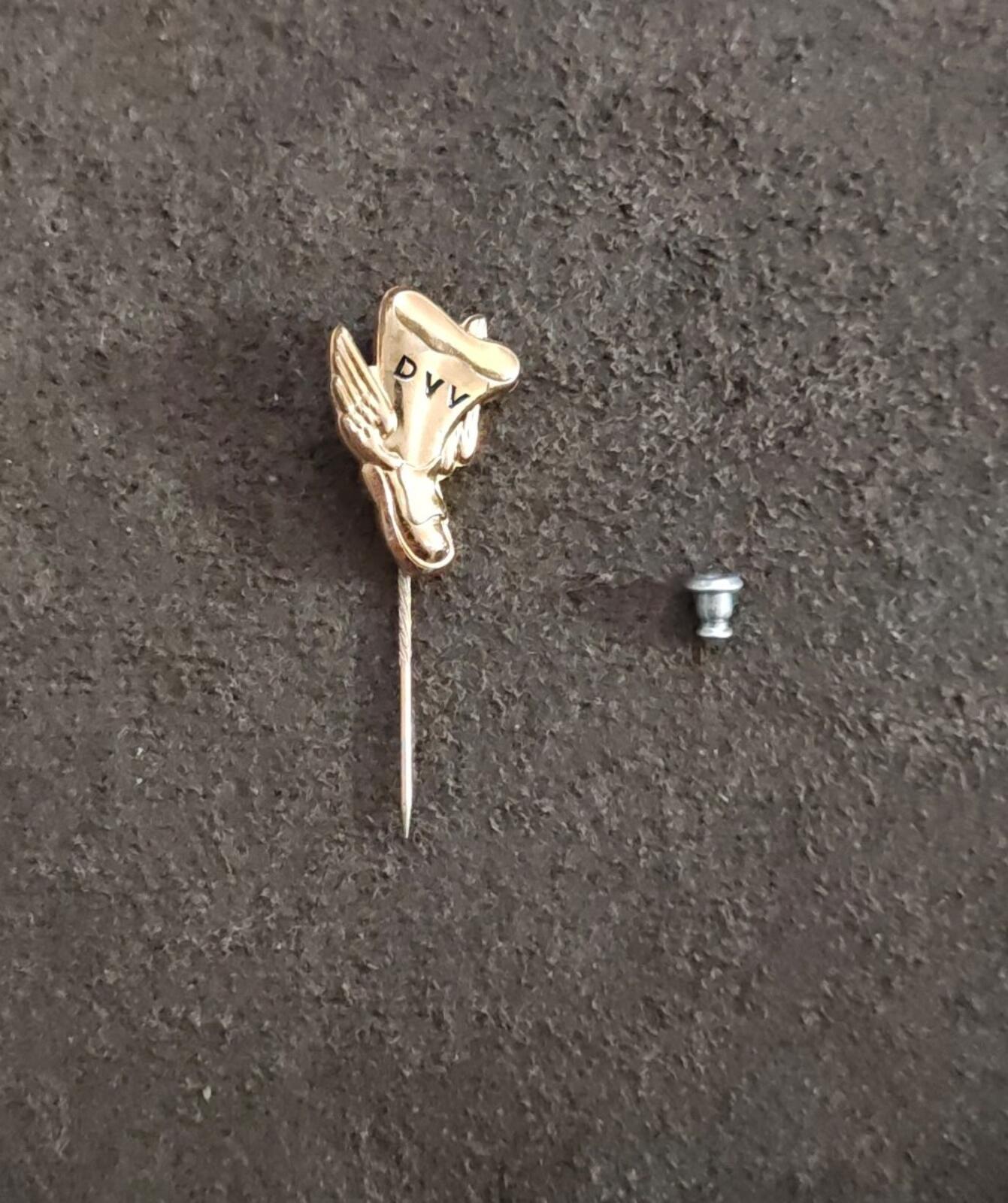 1980s German (DVV) Deutscher Volkssportverband Gold Tone Pin