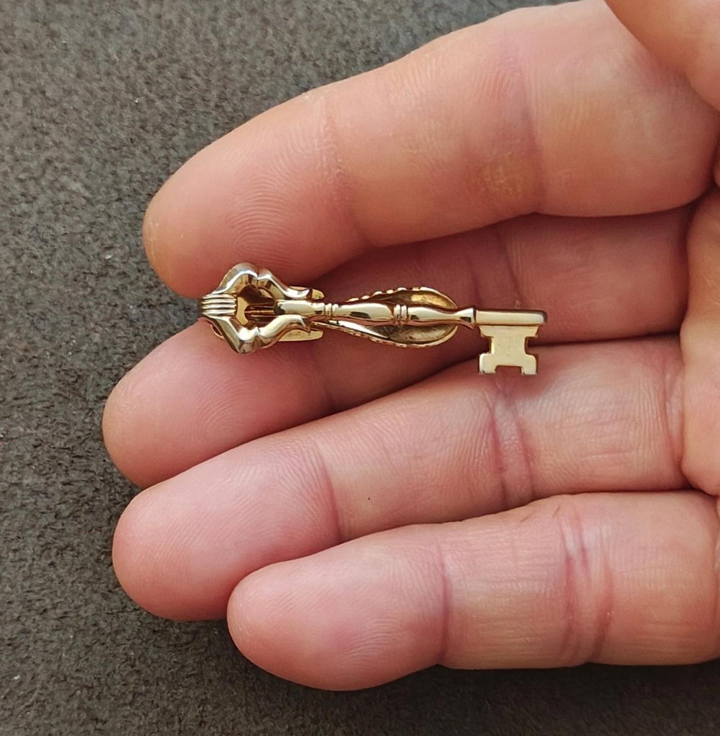 1950s Signed Hickok USA Gold Tone Figural Skeleton Key Tie Clip
