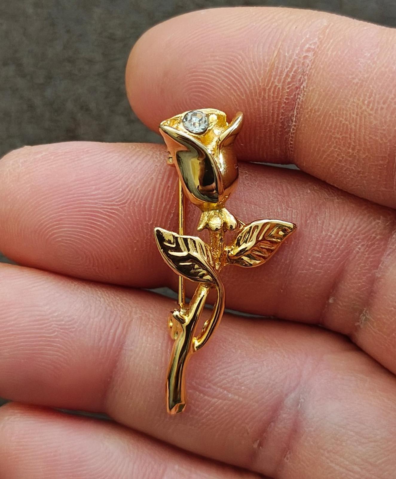 1980s Textured Gold Tone Rose With Rhinestone Brooch