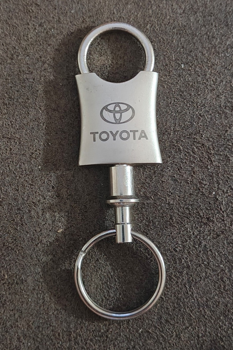 Toyota Auto Gold KCVTOY Valet Keychain
