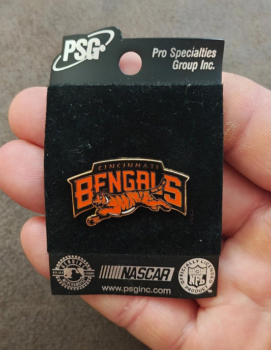 2001 Cincinnati Bengals Gold Tone Enamel Pin New