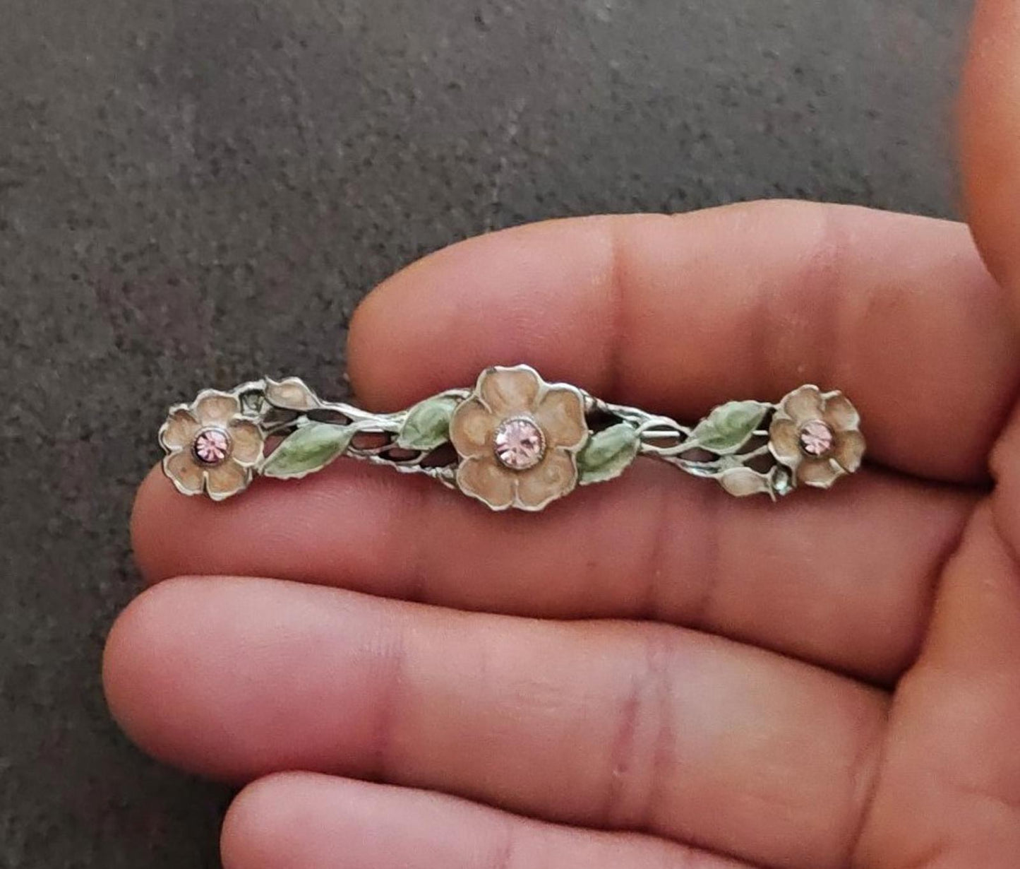 1960s Art Nouveau Floral Bar Silver Tone Enamel Brooch
