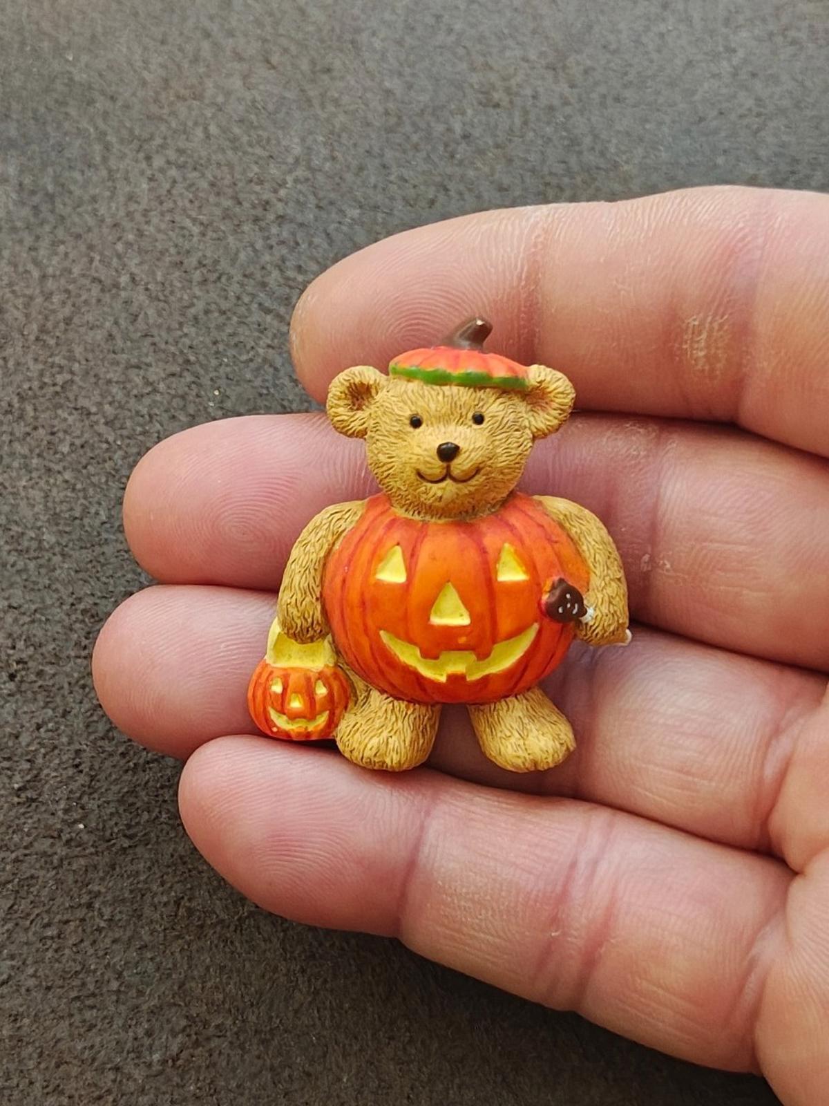 1990s Teddy Bear Dressed In a Jack-o'-Lantern Costume Brooch