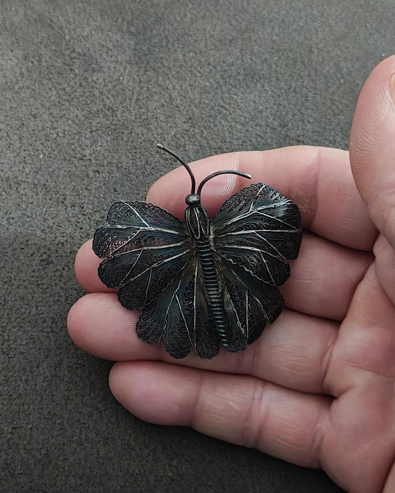 1930s Vintage Silver Tone Filigree Butterfly Brooch Pin