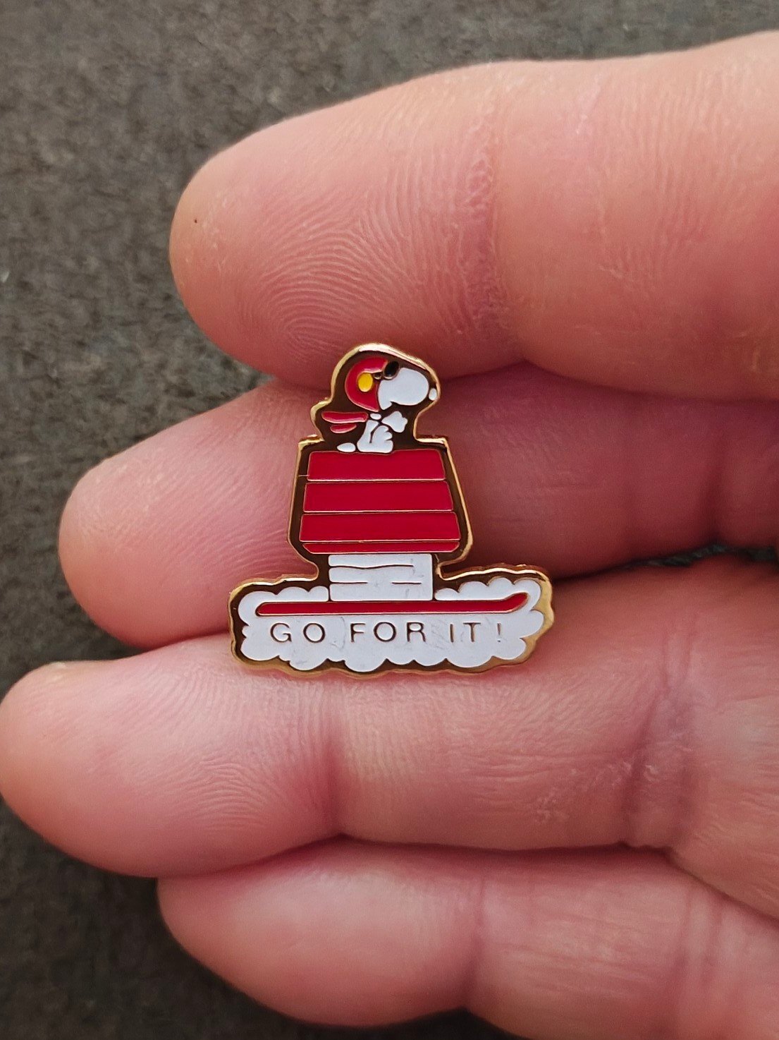 1970s Peanuts Snoopy Go For It! Gold Tone Enamel Pin