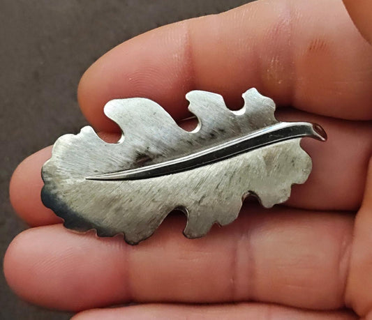1970s Silver Tone Textured Leaf Brooch