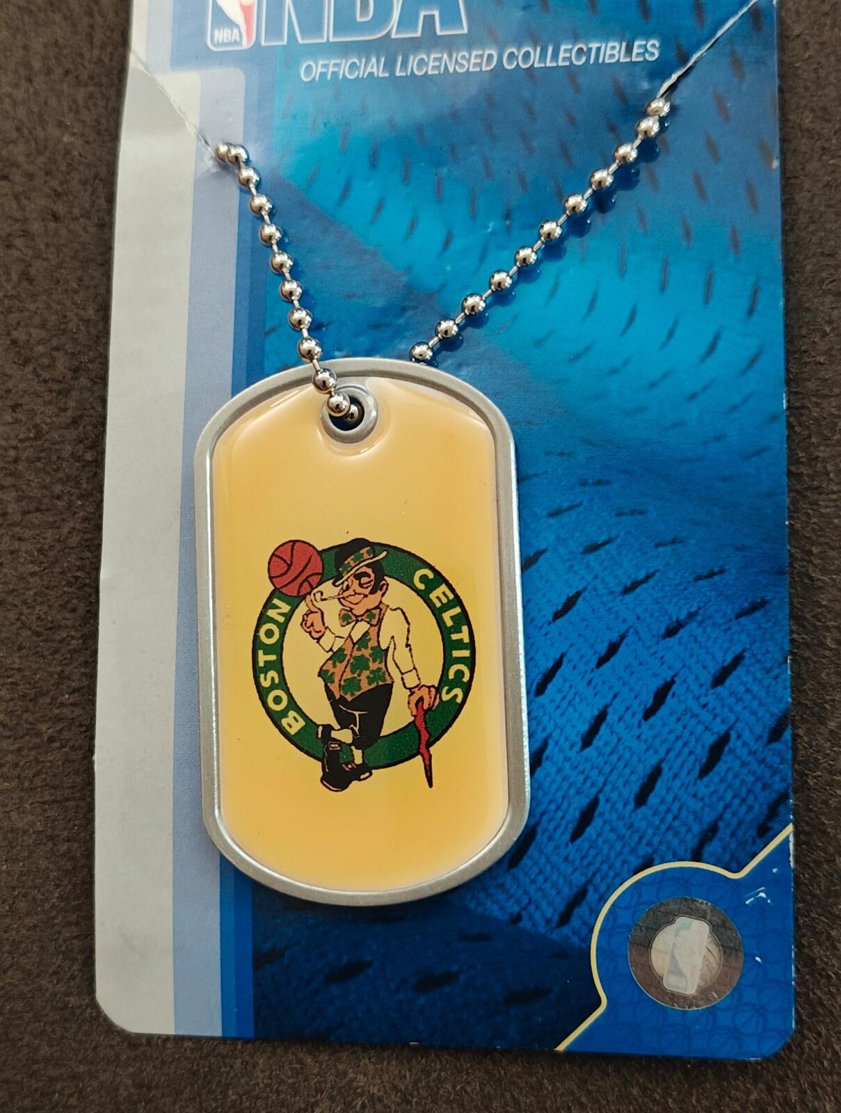 2004 Officially Licensed NBA Boston Celtics Silver Tone Enamel Dog Tag Necklace.