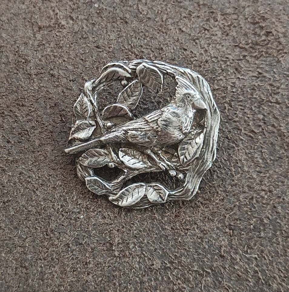 1999 Birds & Blooms Limited Edition Pewter Cardinal Bird Brooch Pin