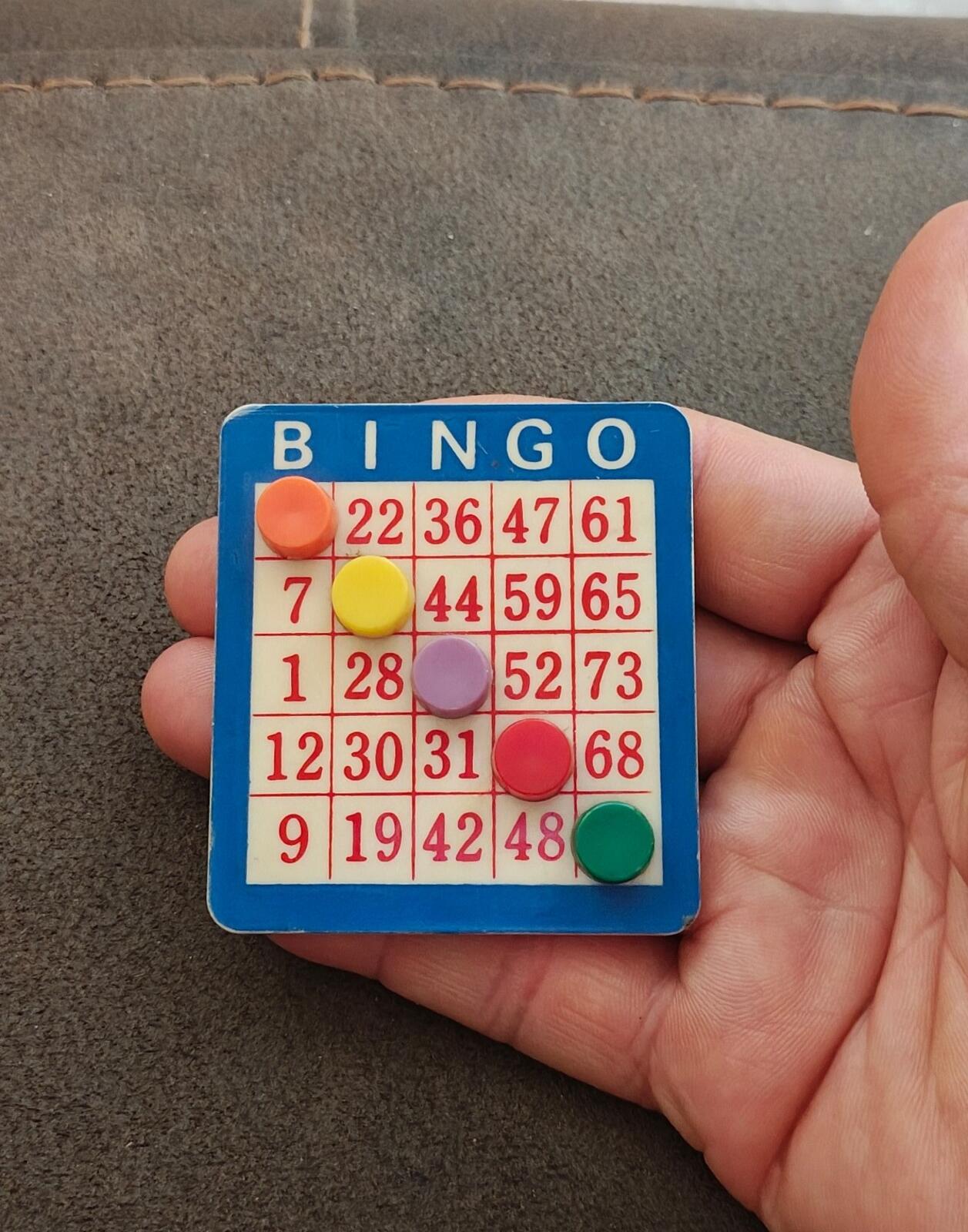 1980s Bingo Card With Markers Magnet/Refrigerator Magnet