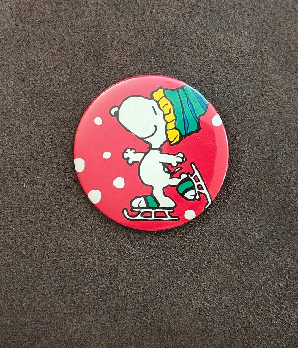 1980s Peanuts Snoopy Ice Skating Holiday Pinback Button