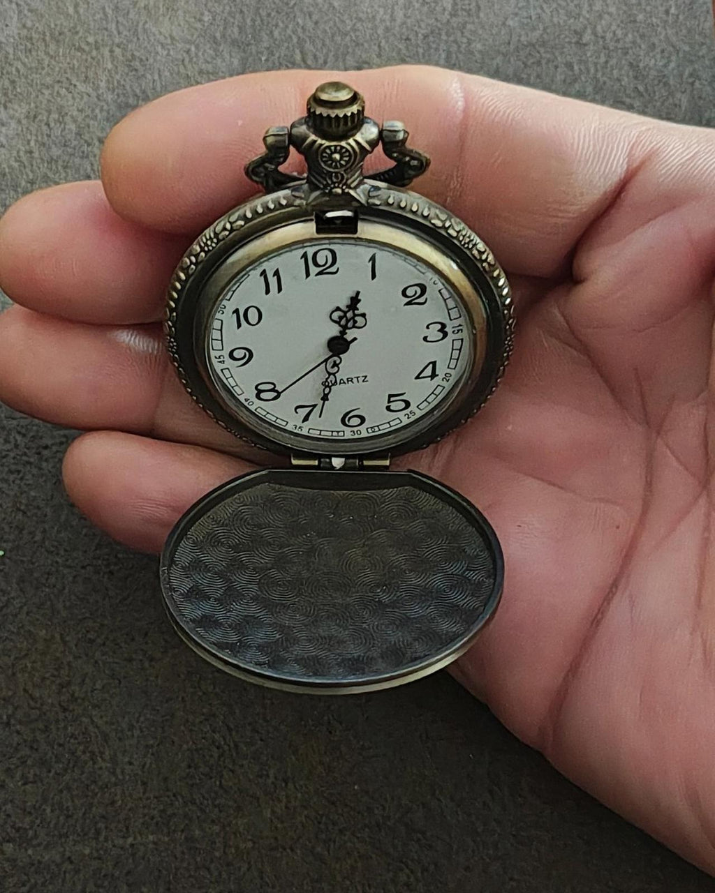 Legend of Zelda Triforce Pocket Watch Pendant Necklace Watch