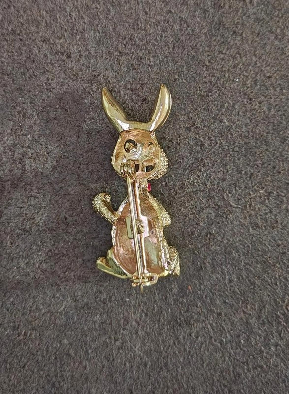 1960s Gerry's Gold Tone Bunny Rabbit Brooch Pin