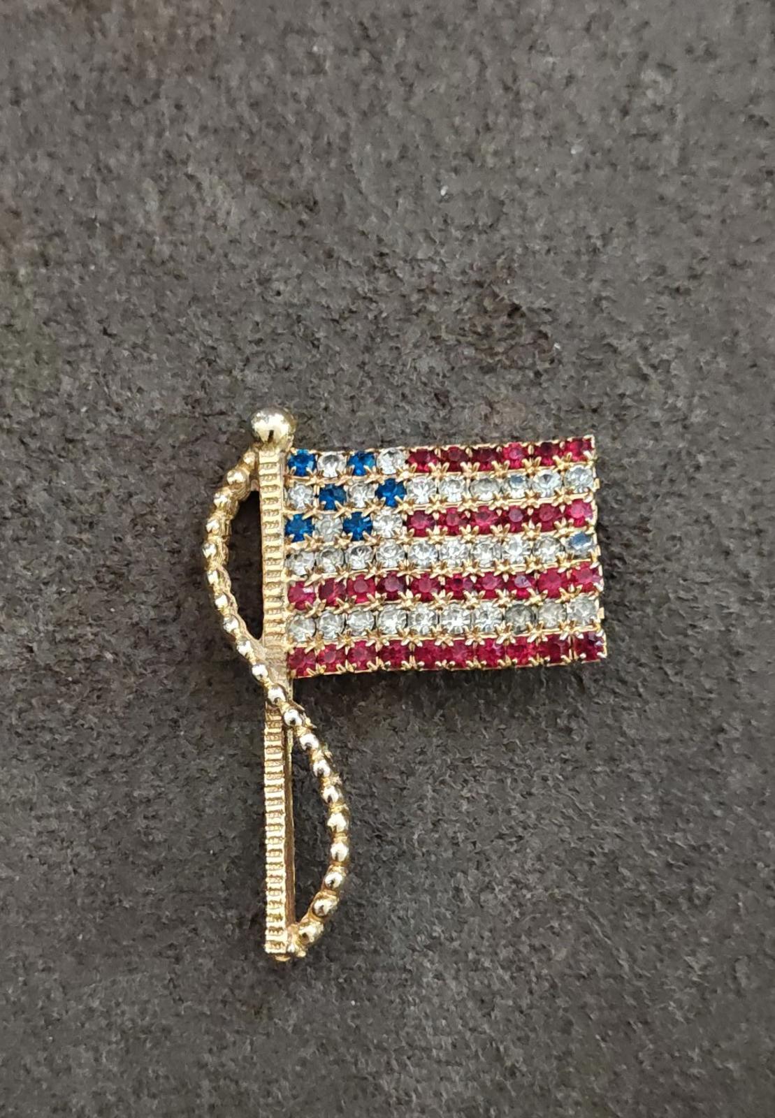 1960s Signed Rafaelian Gold Tone American Flag Patriotic Pin Brooch