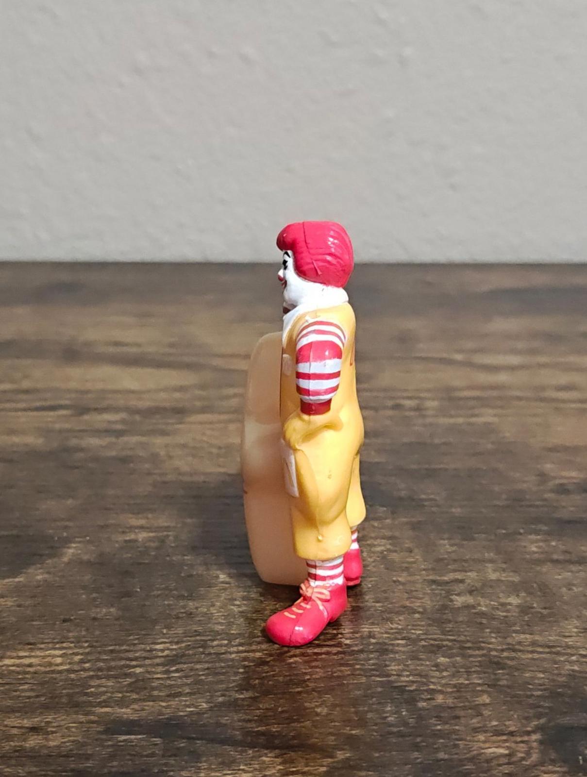 1988 Ronald McDonald "Bedtime" Happy Meal Glow In The Dark Figurine