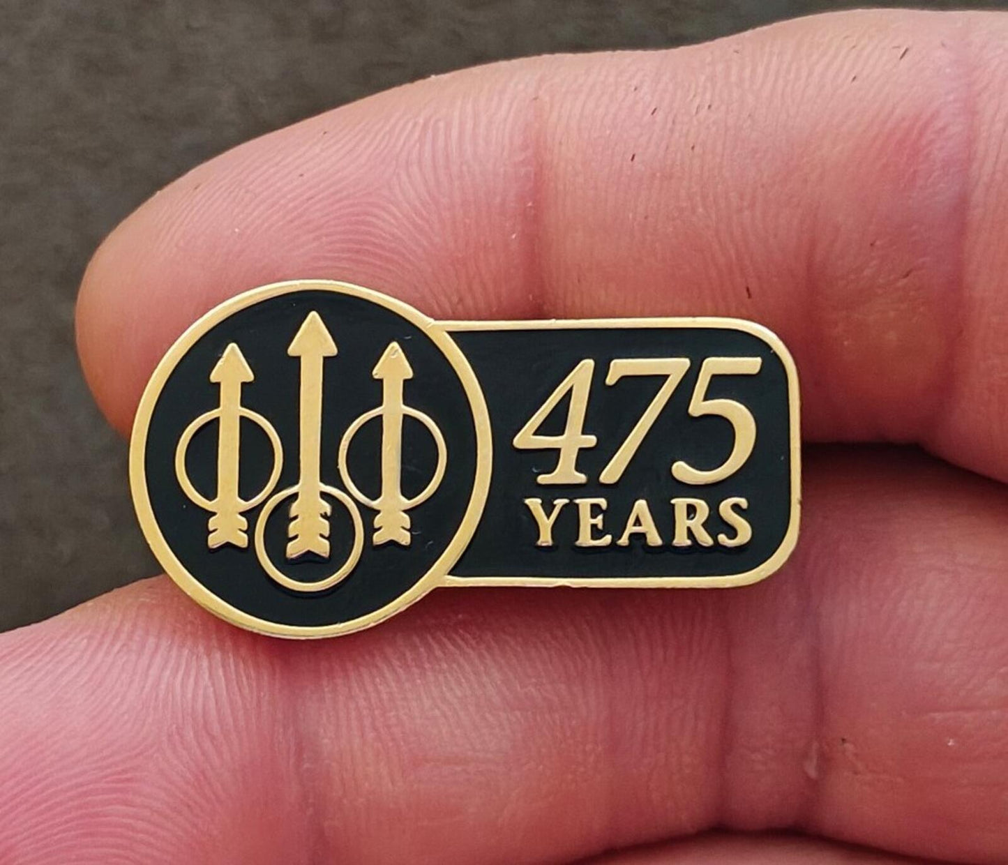 2001 Beretta 475 Years Anniversary Gold Tone With Black Enamel Pin