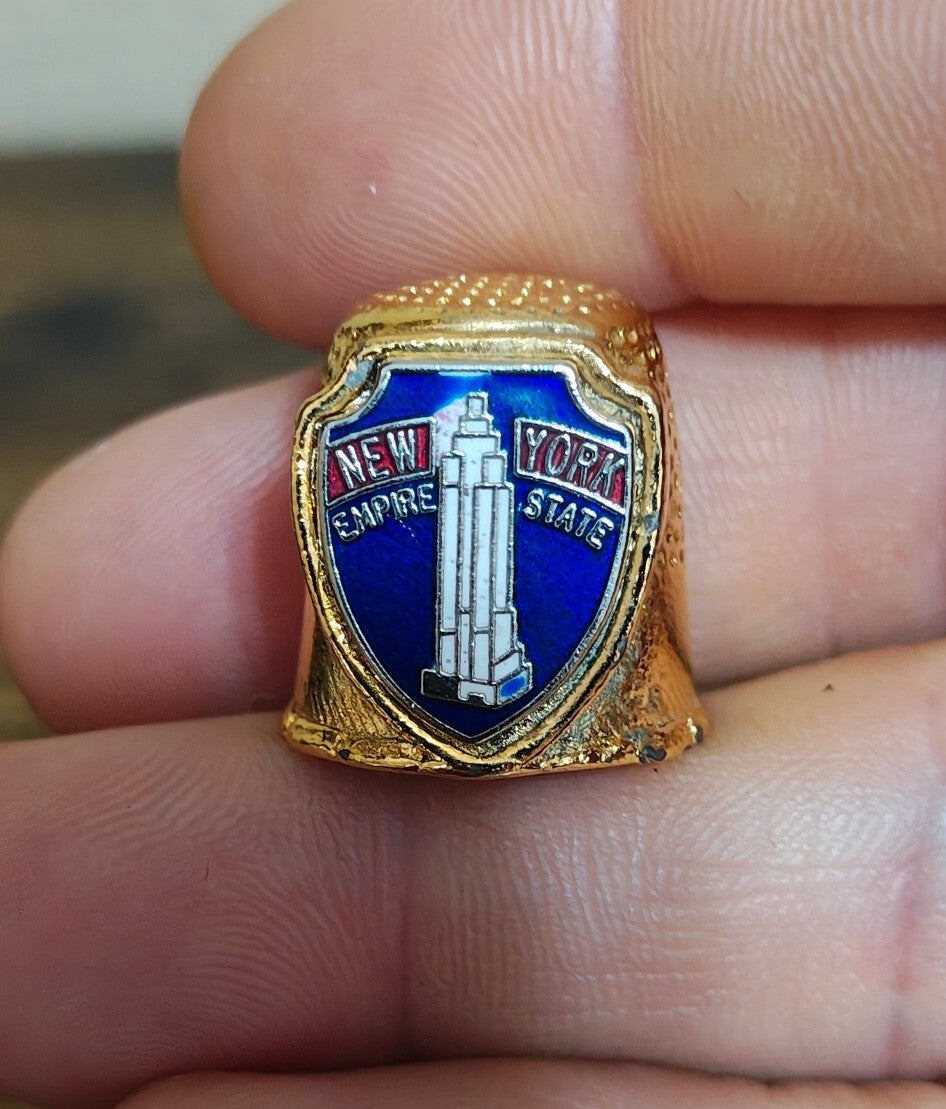 1960s New York "Empire State" Building Gold Tone Enamel Crest Souvenir Thimble