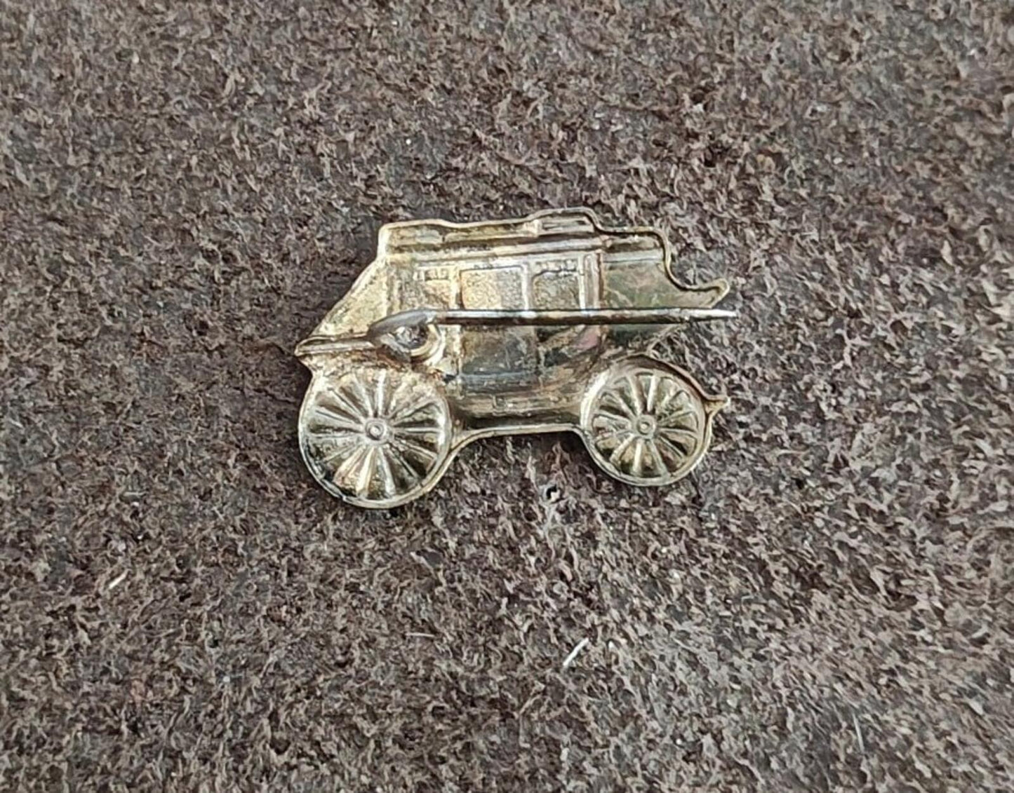 1960s/70s Wild West Stagecoach Cast Metal With Antique Brass Tone Finish Pin
