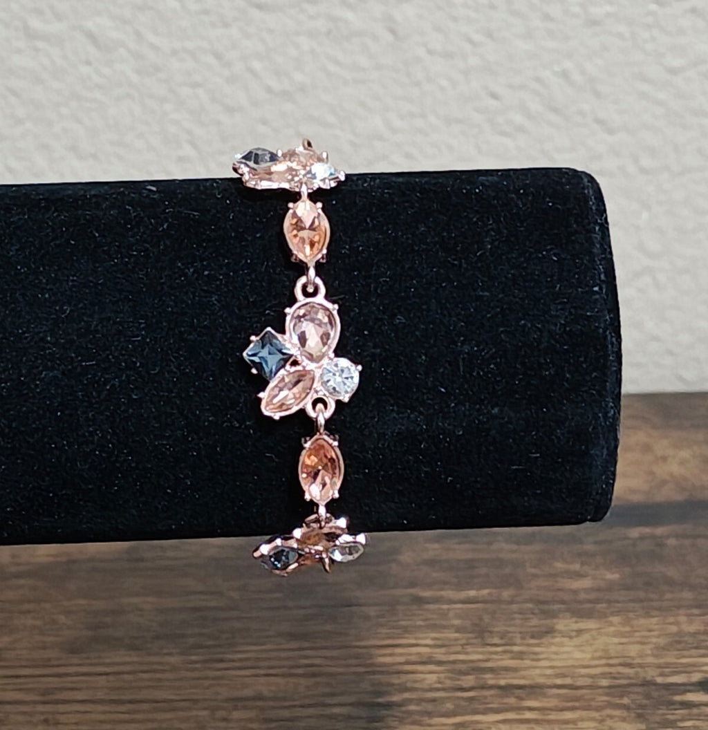 Pretty Paparazzi Rose Gold Floral Bracelet