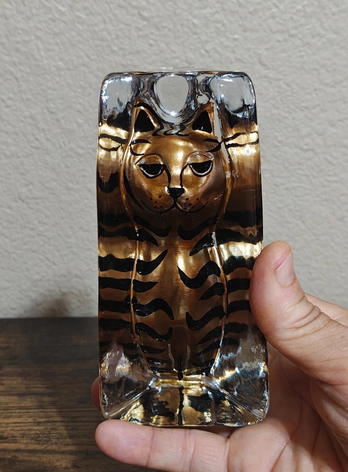 Clear 3D cat paperweight figurine with gold face and black tabby stripes