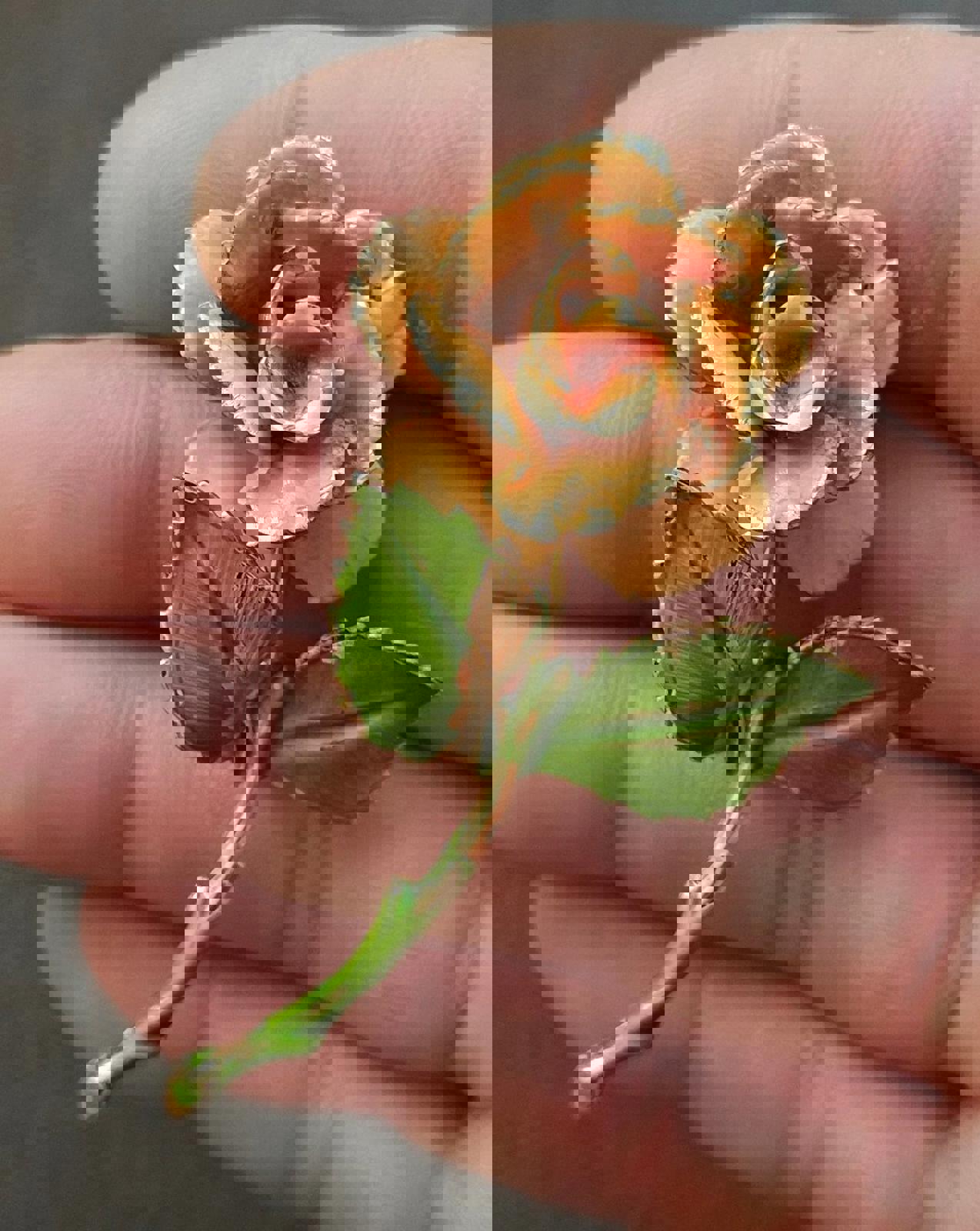 1980's Green and Orange Enamel Gold Trimmed Leaves Enamel Pin