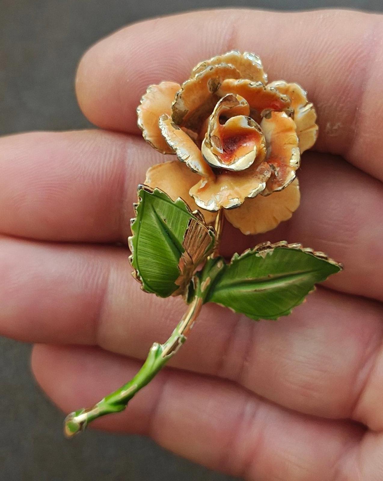 Gold-tone enamel rose and leaf pin, orange petals and green leaves with raised details
