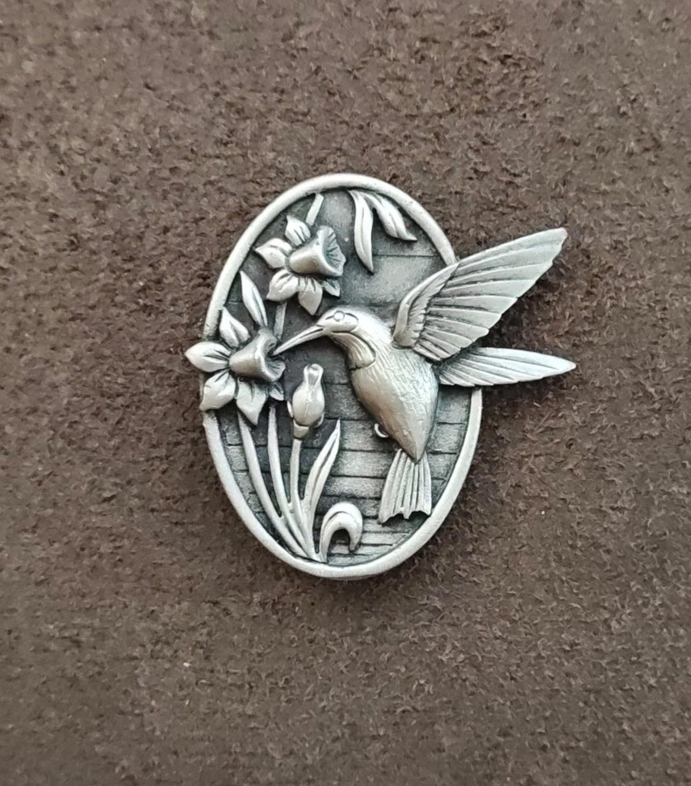 1980s Signed Ms Dee Hummingbird Pewter Brooch