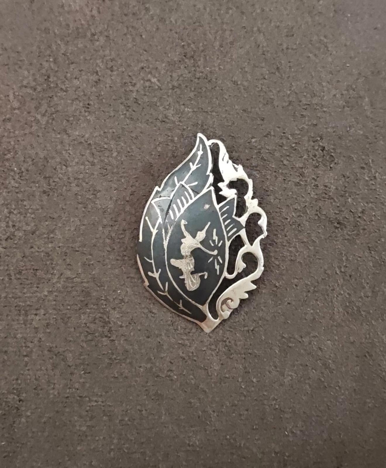 1950s Rare Sterling Silver Siamese Niello Brooch