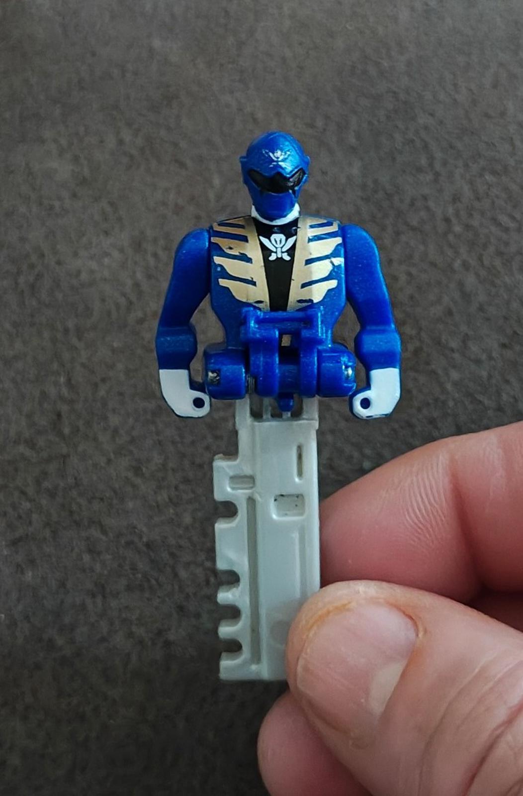 Cool Mini Power Rangers Super Megaforce Ranger Keys