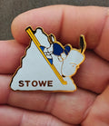 1970s Peanuts Snoopy Stowe Vermont Gold Tone Enamel Ski Pin