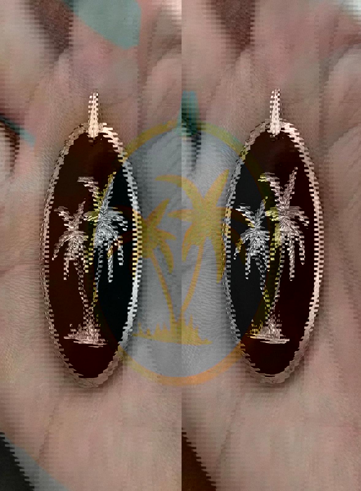 1980's Palm Trees On German Glass Intaglio Gold Tone Pendant