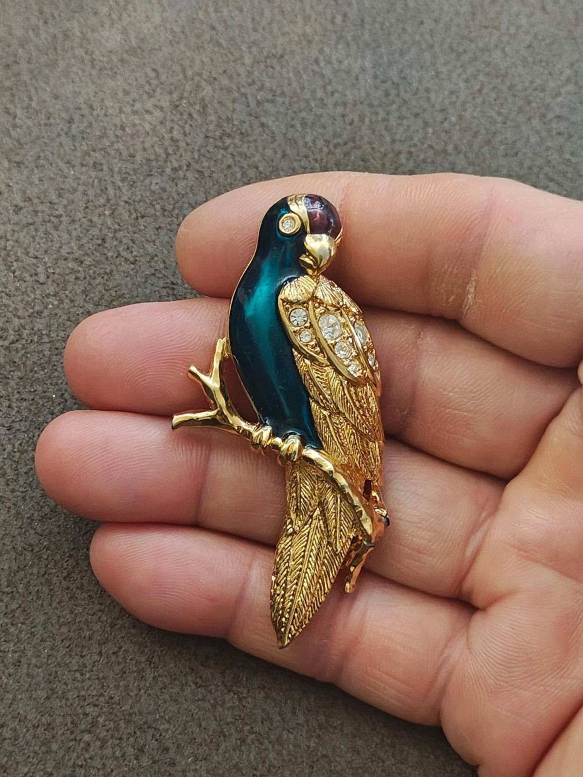 1990s Rare Avon Tropical Bird Gold Tone Enamel With Rhinestones Brooch