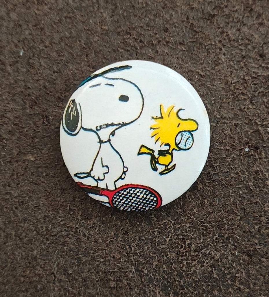 1970s/80s Peanuts Snoopy & Woodstock Tennis Pinback Button
