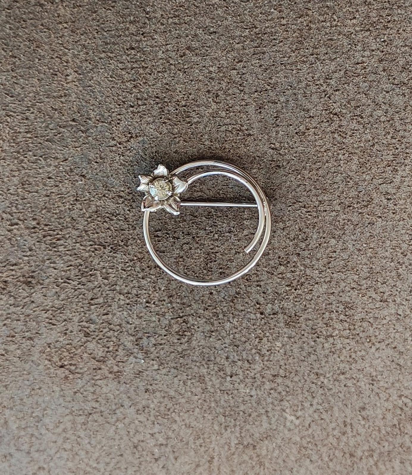 1950s/60s Hedy Sterling Silver Circle Floral Accent and Rhinestone Brooch