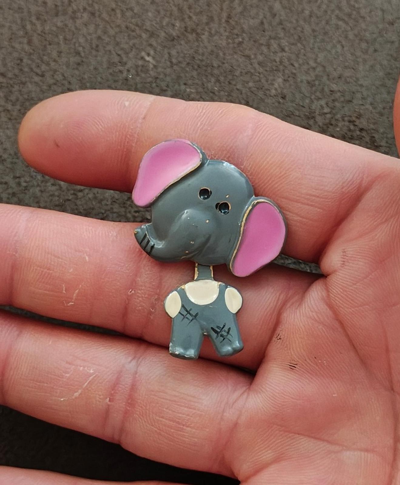 1970s/80s Metal Articulated Grey, White and Pink Enamel Elephant Brooch