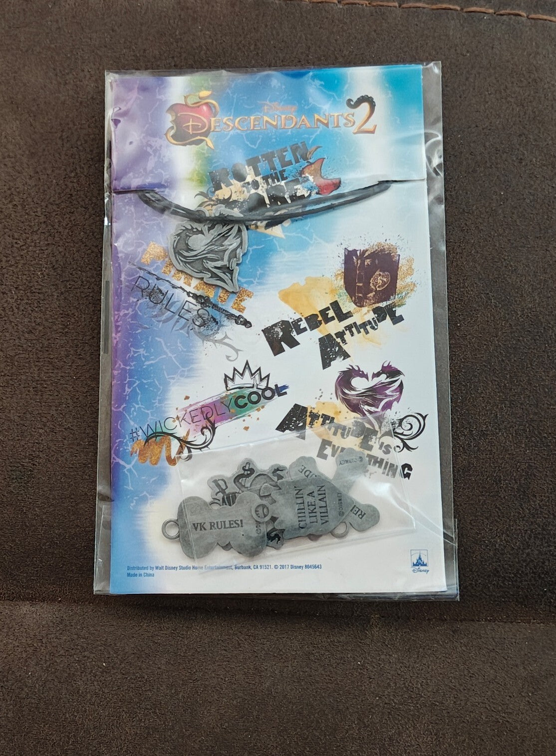 Official Disney Descendants 2 "Rotten to the Core" Charm Necklace New