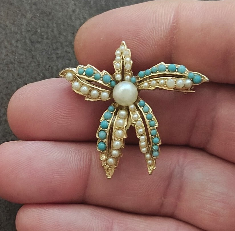 1970s/80s Gold Tone Starfish With Faux Turquoise Beads & Faux Pearls Brooch Pin