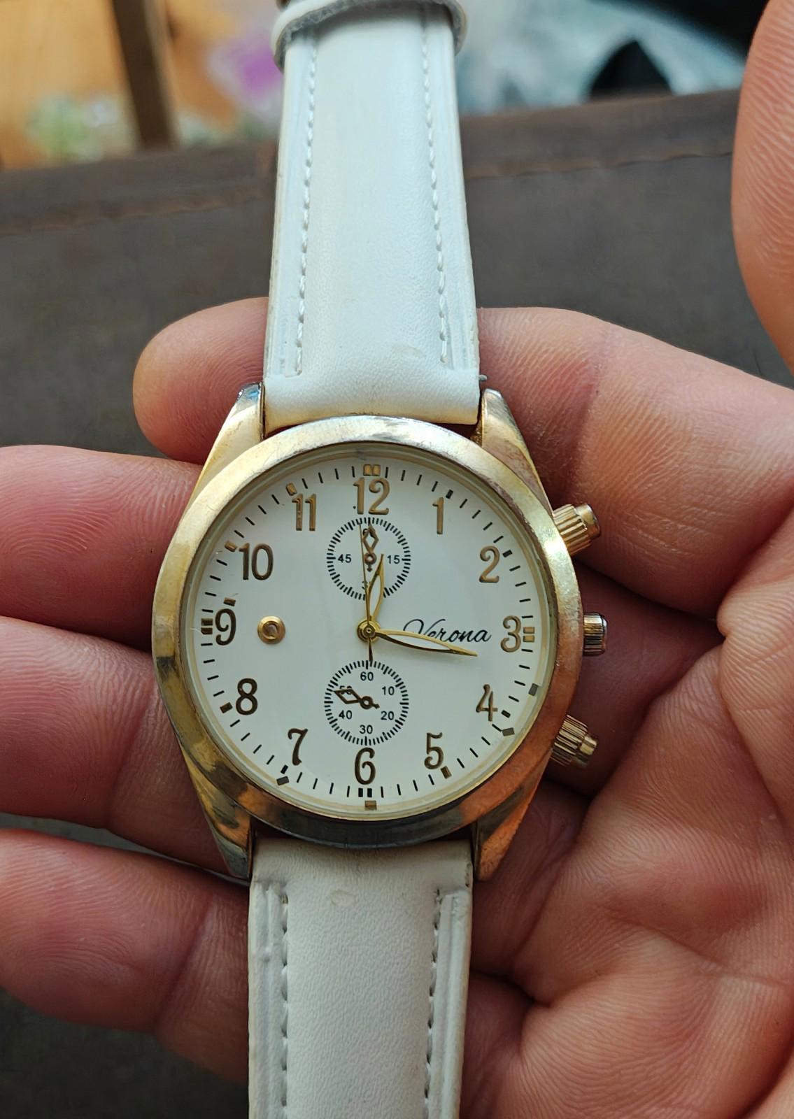 Verona Quartz With White Band Gold Tone White Dial Ladies Watch
