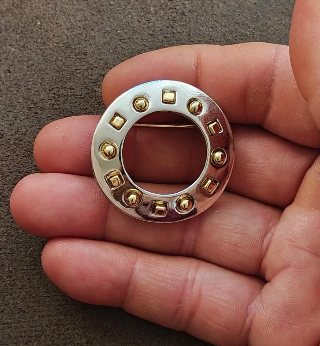 1980s Open Circle Two Tone Brooch Designed By ⁠Danecraft