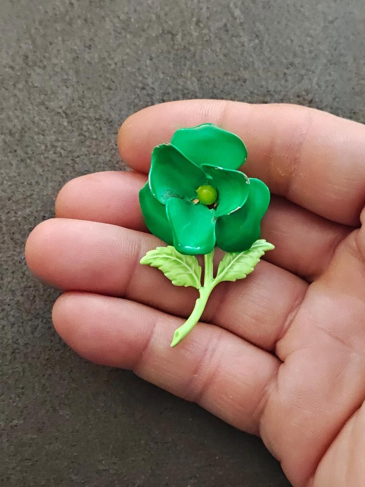 1960s Metal With Green Enamel Flower Statement Brooch Pin