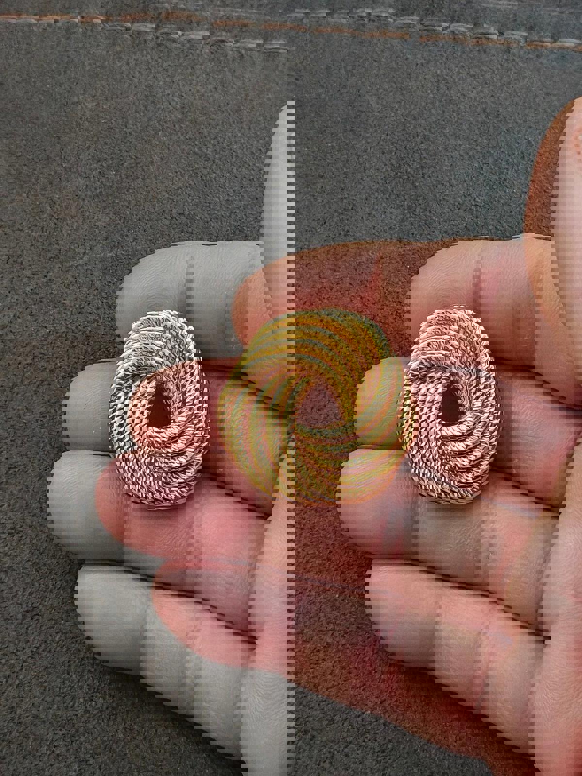 1970s Gold Tone one Modernist Style Rope Swirl Brooch Pin