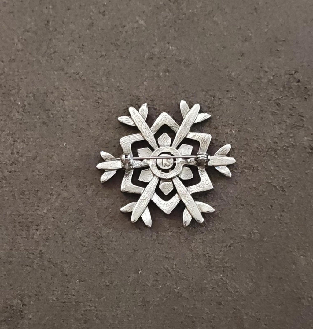 2000s Lia Sophia Silver Tone Snowflake With Iridescent Rhinestones Enamel Brooch
