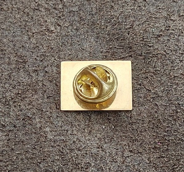 1980s Costa Rica Flag Gold Tone Enamel Travel Souvenir Pin