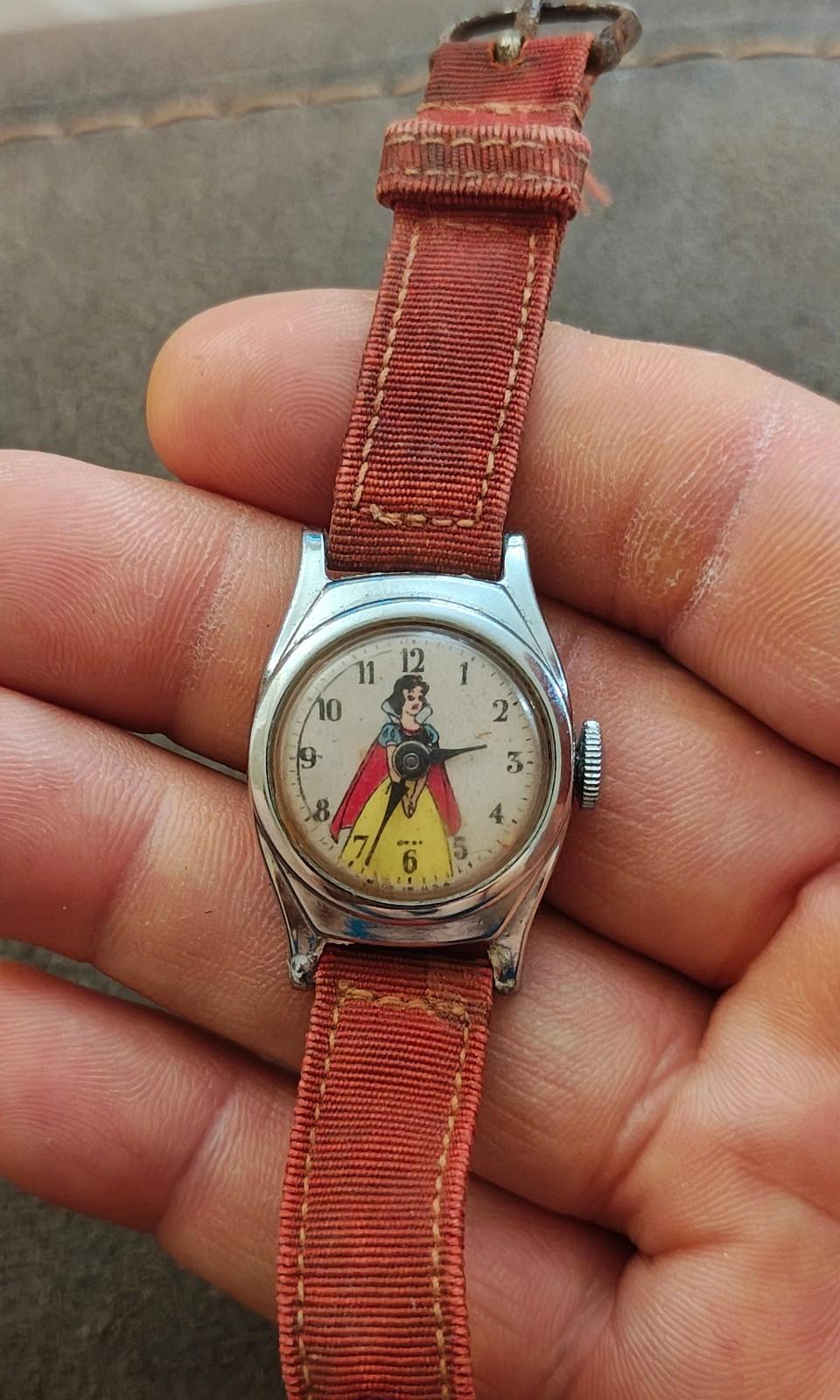 1950s Rare US Time Walt Disney Snow White Mechanical Hand Winding Ladies Watch