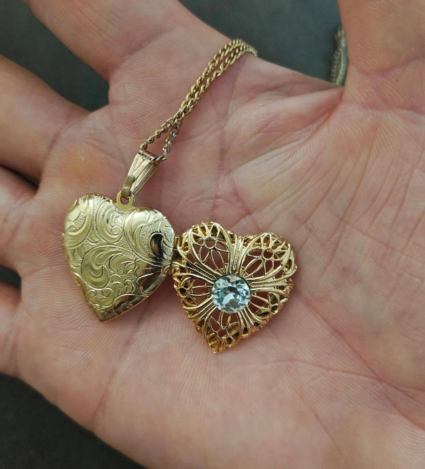 1980's Gold Tone Photo Heart Locket Necklace With Light Blue Rhinestone